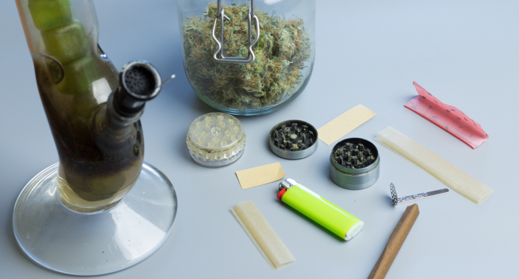 Top Smoking Accessories Every Enthusiast Should Own