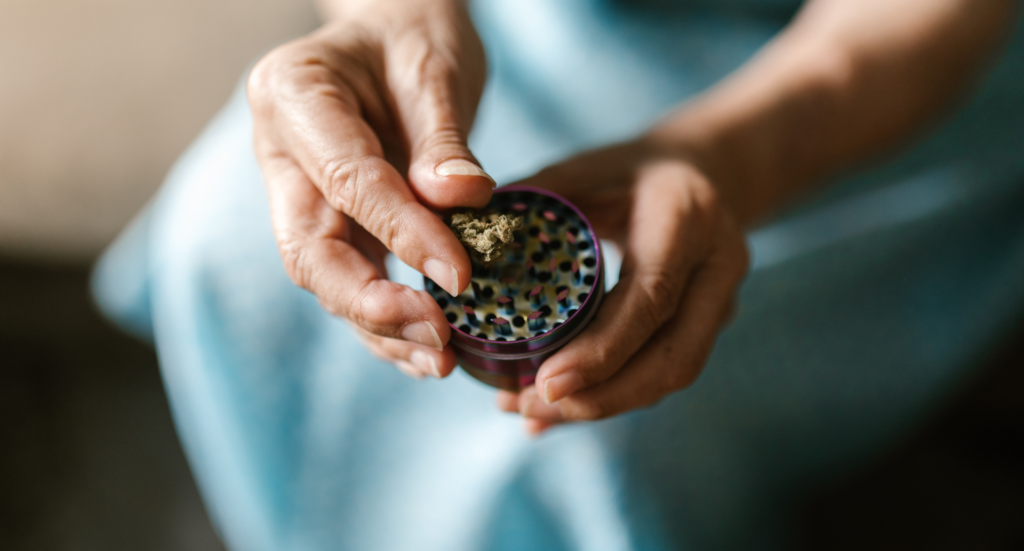 Top 5 Cannabis Accessories For Every Stoner